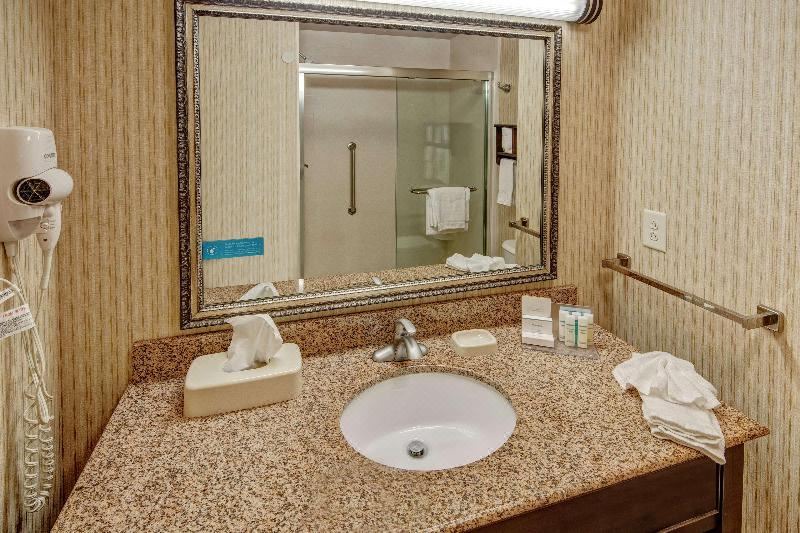 Photo of Bathroom in Blytheville