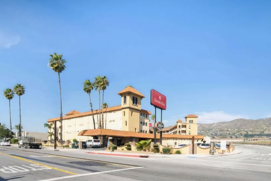 Photo of Buildings in Burbank