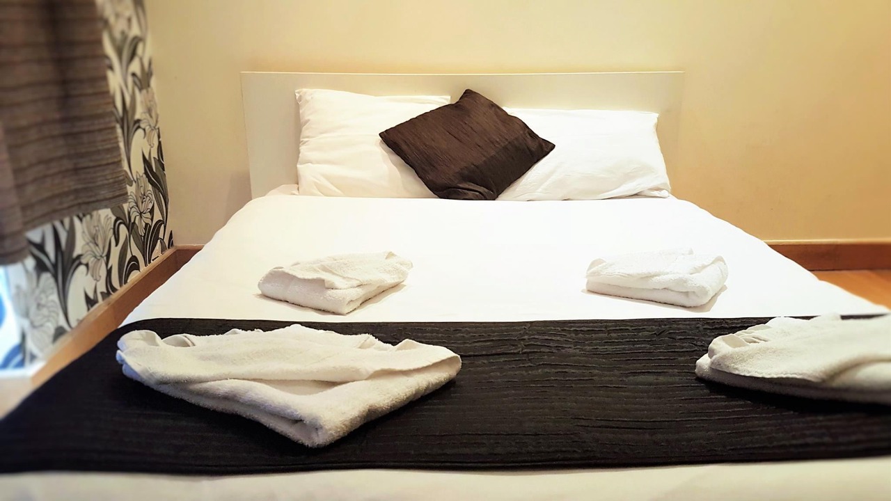 Photo of Bedroom in Lancaster Gate