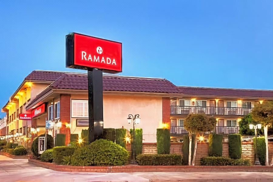 Photo of Buildings in Lamanda Park