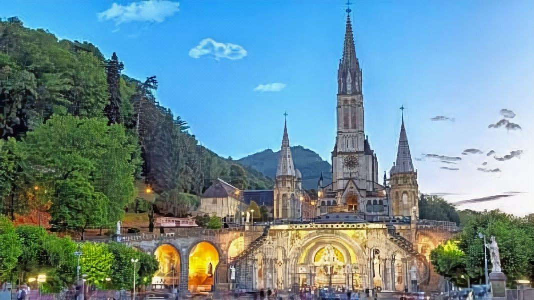 Photo of Others in Lourdes