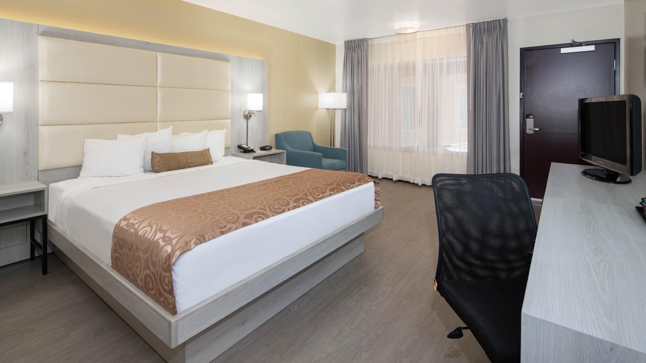 Photo of Bedroom in Burbank