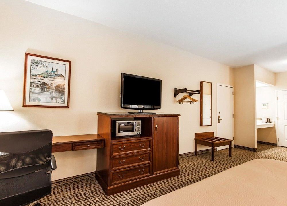 Photo of Livingroom in Oak Ridge
