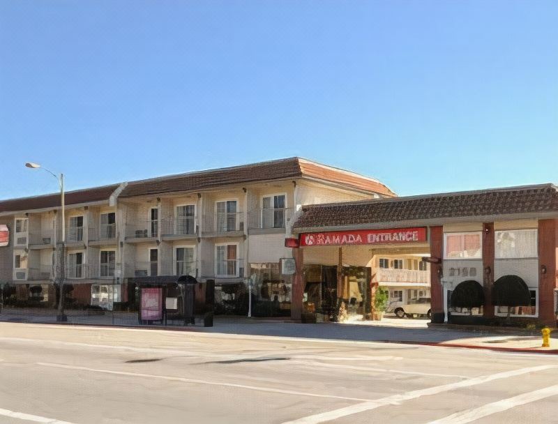 Photo of Buildings in Lamanda Park