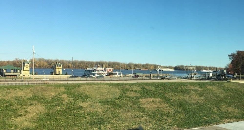 Photo of Others in Hannibal