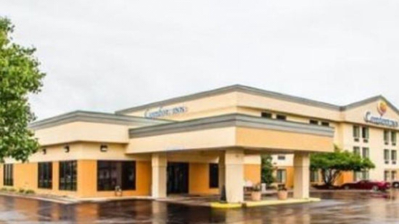 Photo of Buildings in Alton