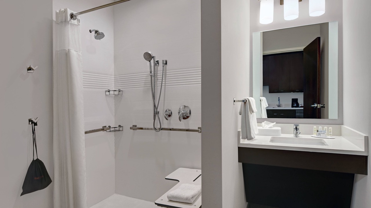 Photo of Others in Downtown Cincinnati