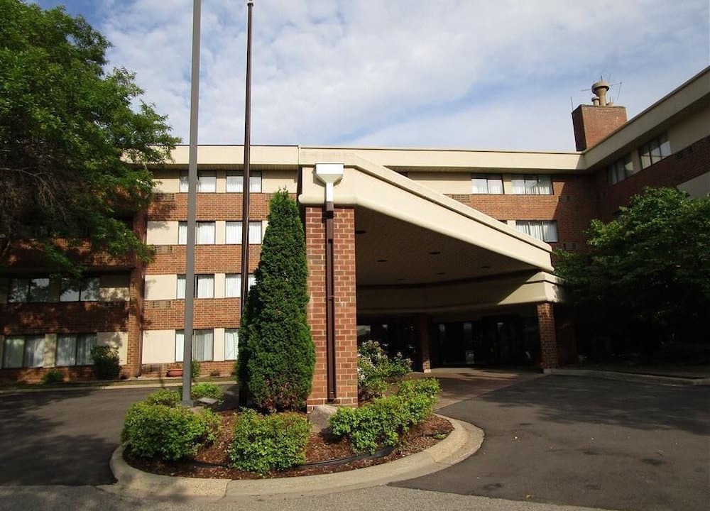 Photo of Buildings in West Bloomington