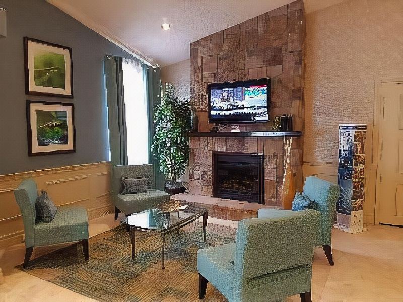 Photo of Livingroom in Durham Region