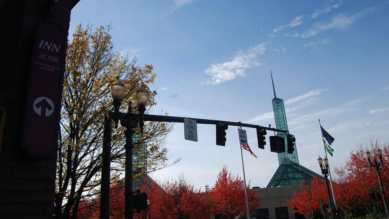 Photo of Buildings in Lloyd District