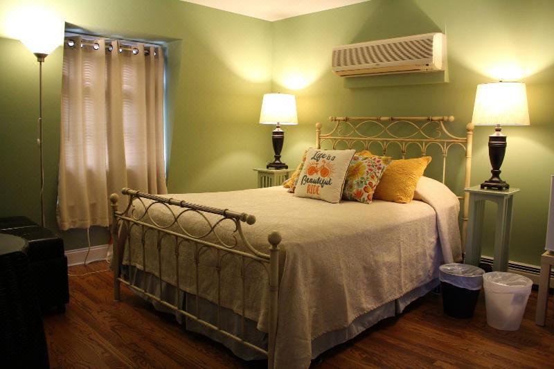 Photo of Bedroom in Wall