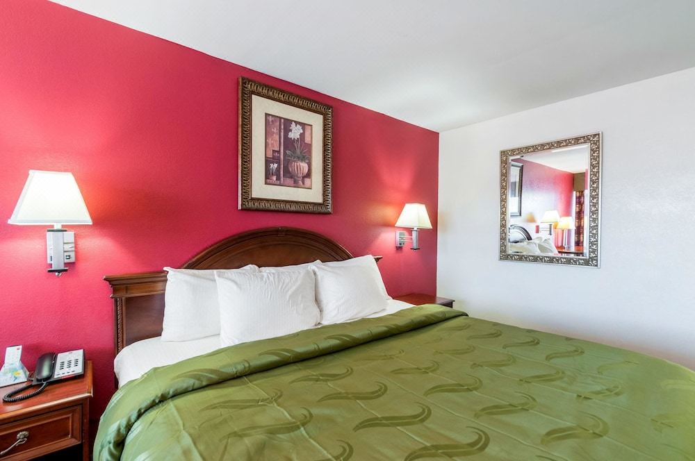 Photo of Bedroom in Luray