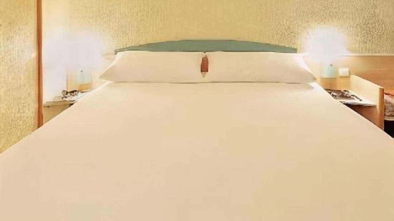 Photo of Bedroom in Nemours