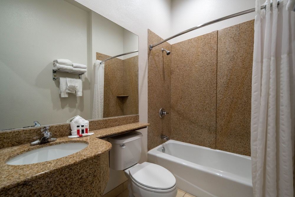Photo of Bathroom in Tracy