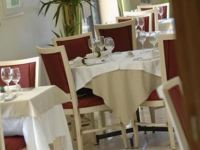 Photo of Others in Saint-Quentin-la-Poterie