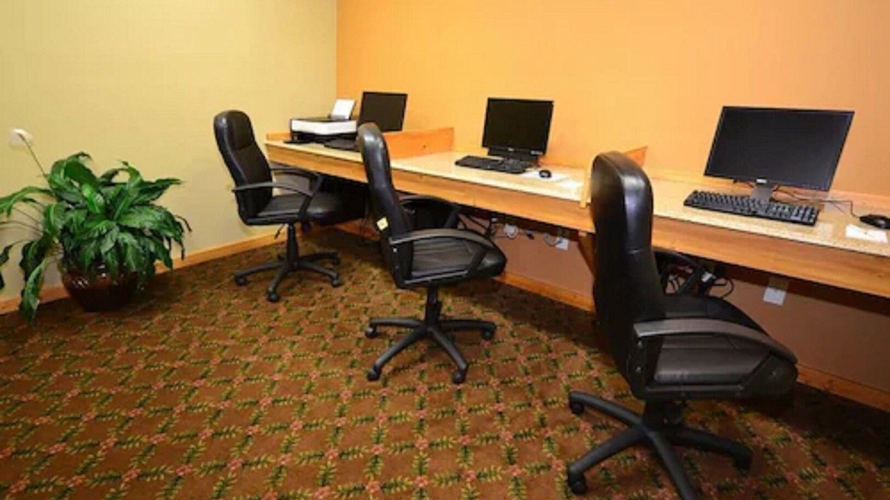 Photo of Livingroom in Sutherlin