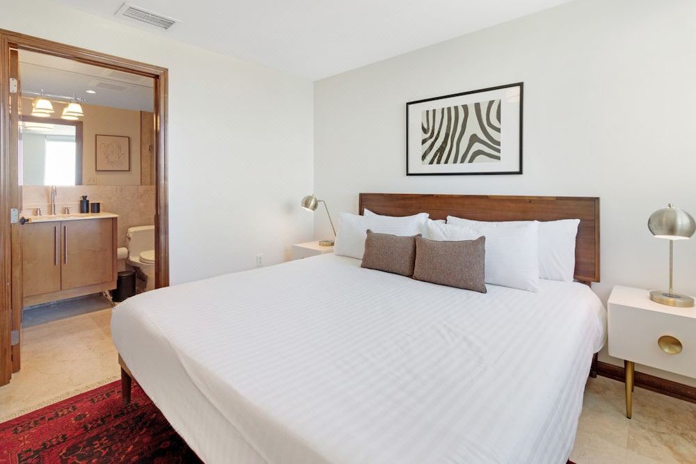 Photo of Bedroom in North Bay Village