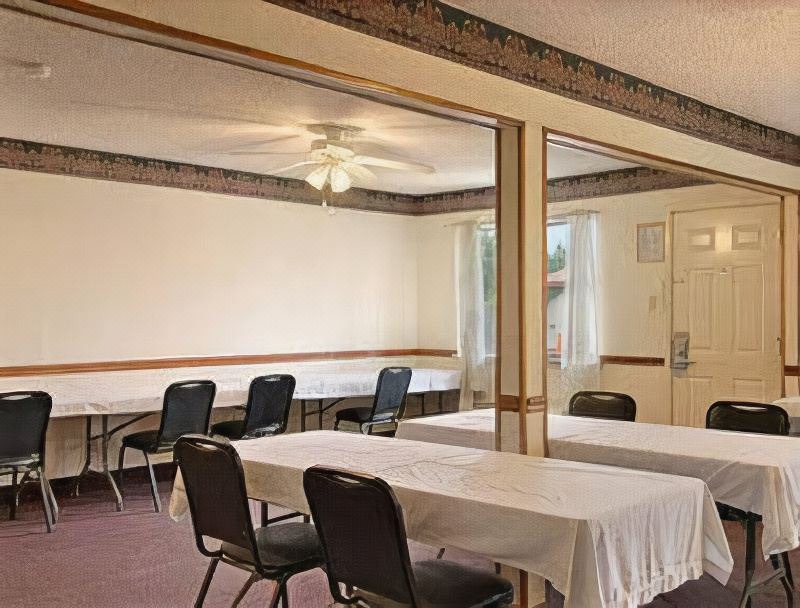 Photo of Livingroom in Marshall