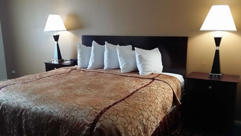 Photo of Bedroom in Westmont