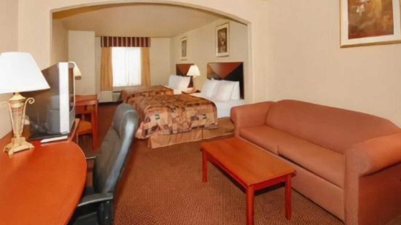 Photo of Livingroom in Hewitt