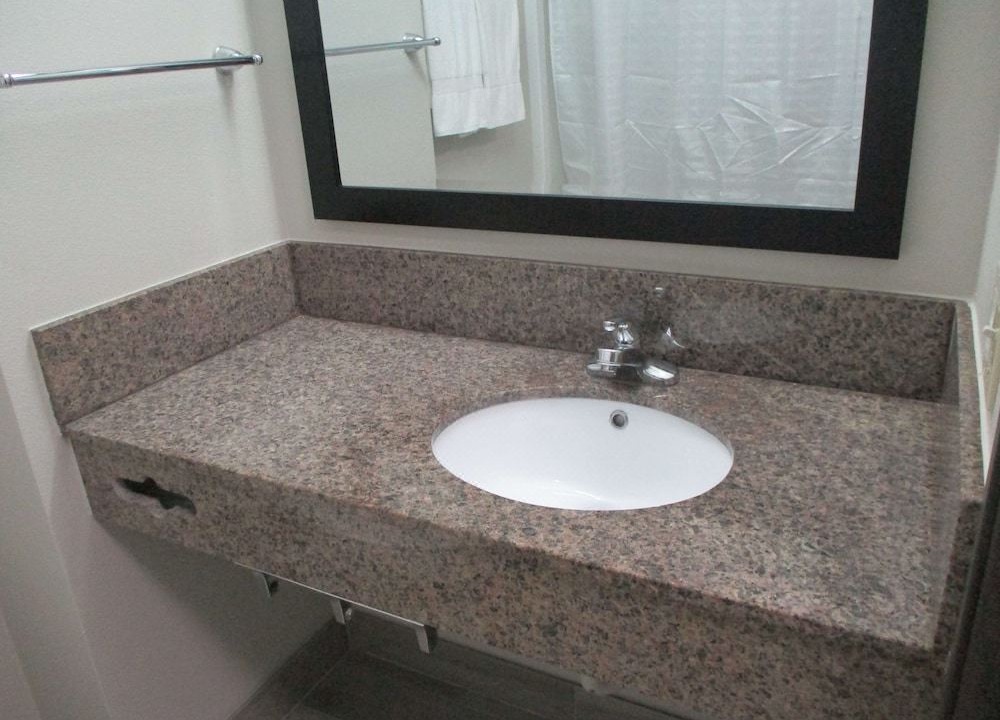 Photo of Bathroom in Tahlequah