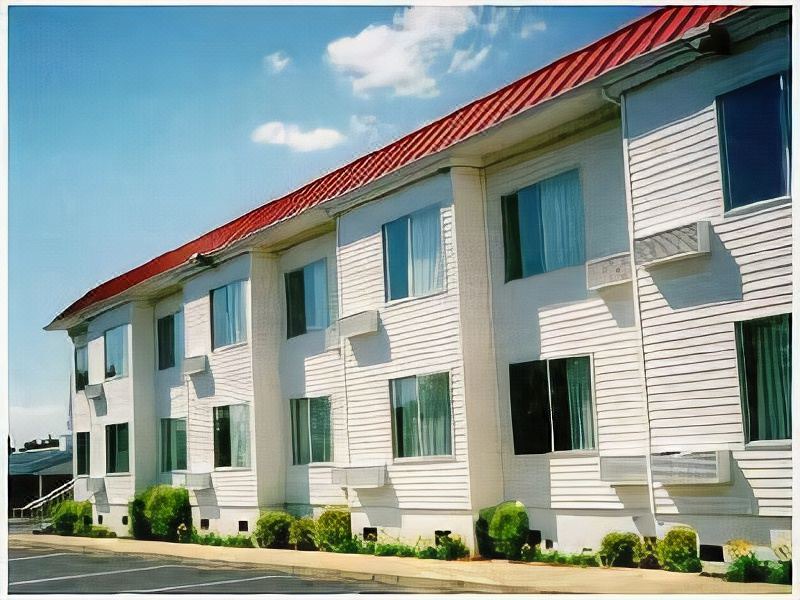 Photo of Buildings in Thomson