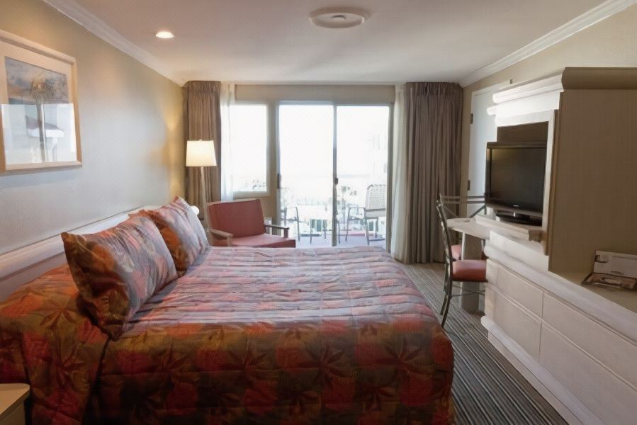 Photo of Bedroom in Tybee Island