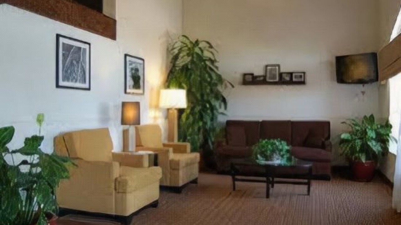 Photo of Livingroom in Niantic