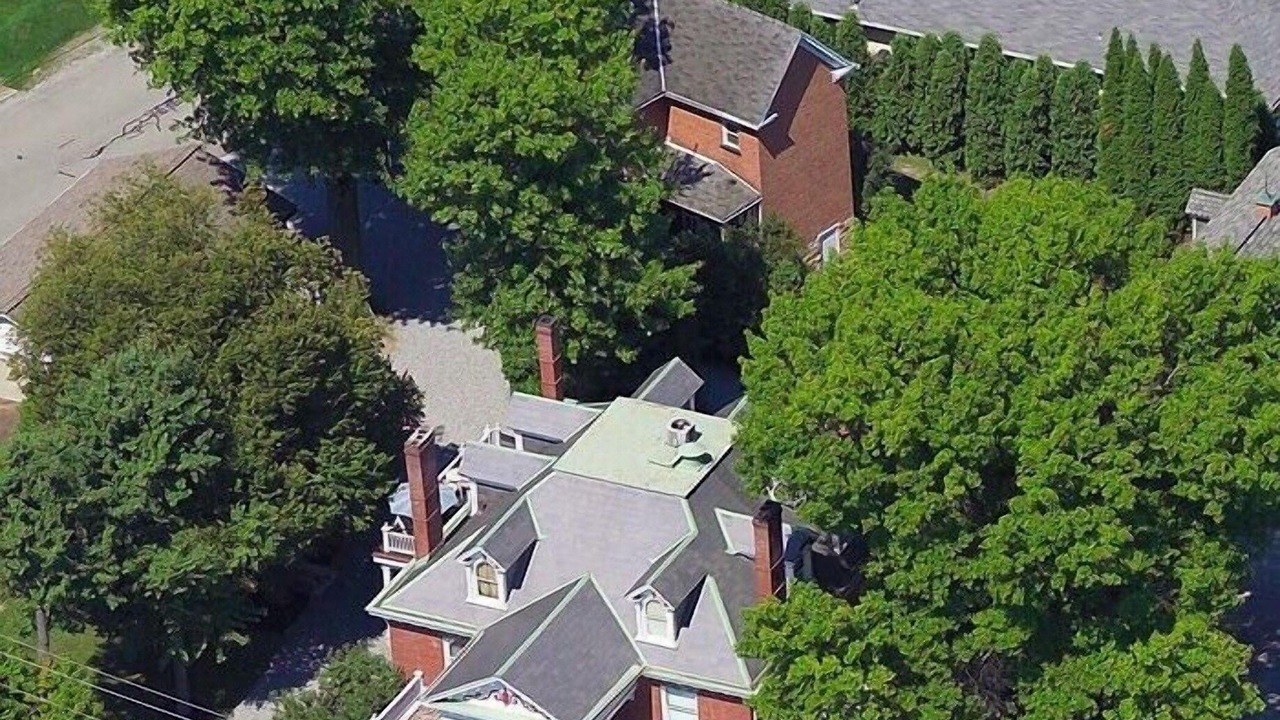 Photo of Buildings in Scottdale
