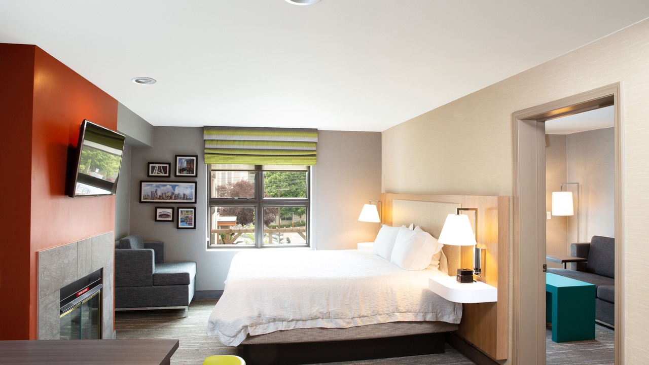 Photo of Bedroom in Lower Queen Anne