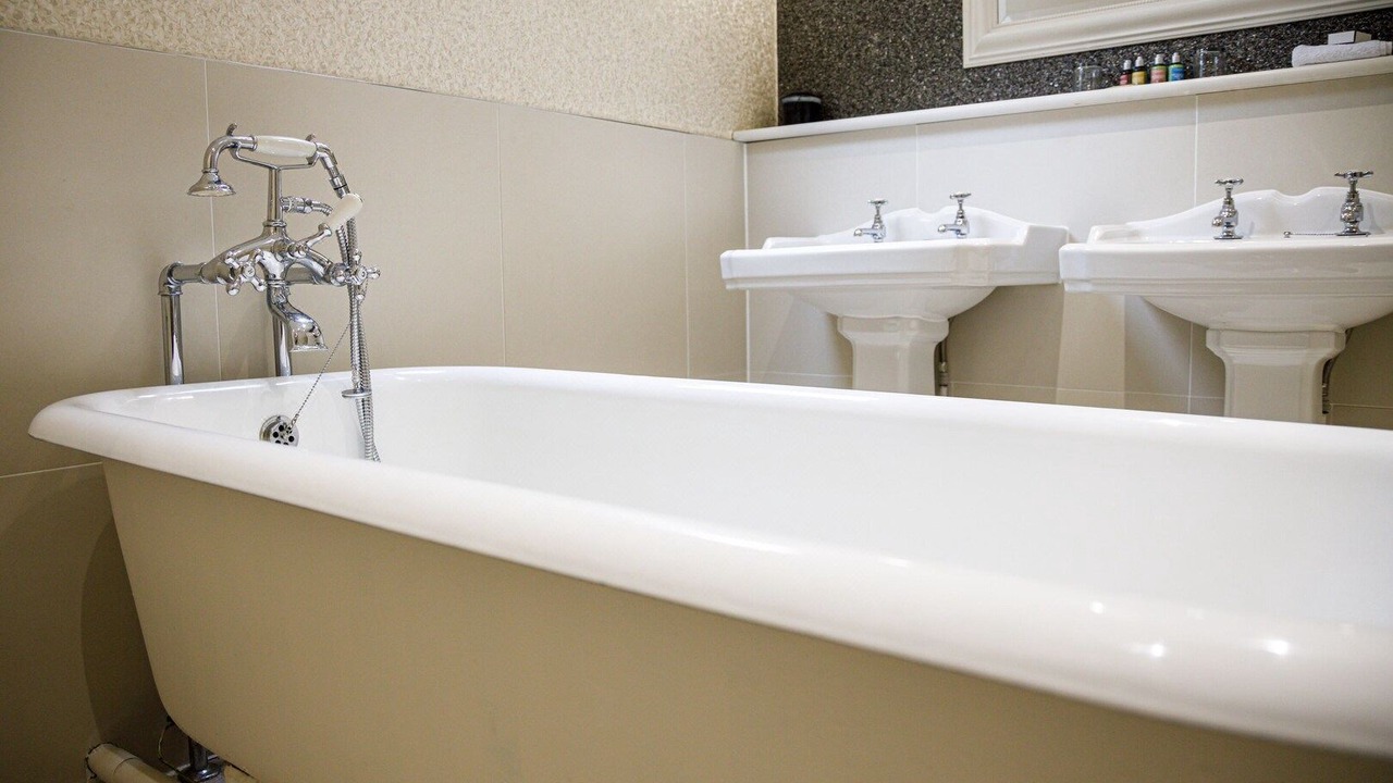 Photo of Bathroom in Horley