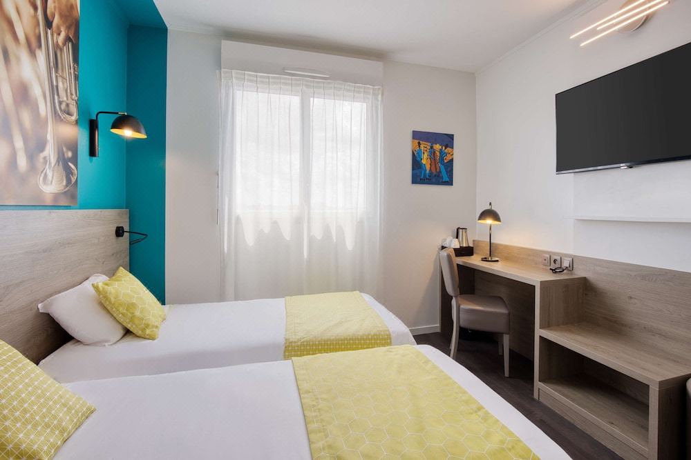 Photo of Bedroom in Saint-Herblain