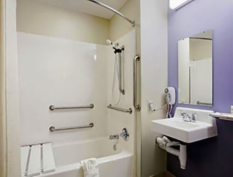 Photo of Bathroom in Chili Center