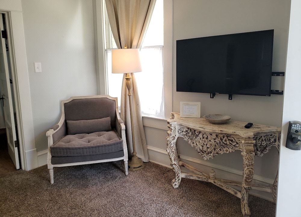 Photo of Livingroom in Smithville
