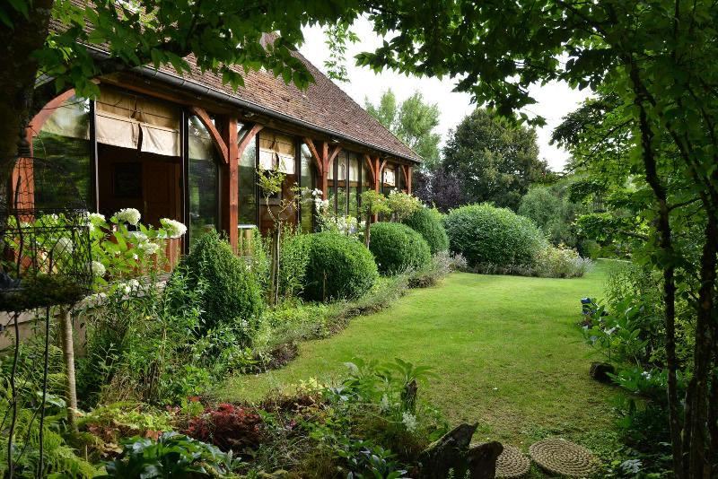 Photo of Buildings in Saulieu