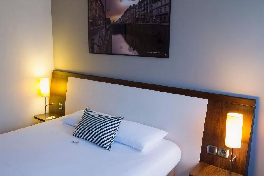 Photo of Bedroom in Cesson-Sevigne