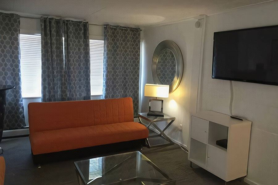 Photo of Livingroom in Royal Oak