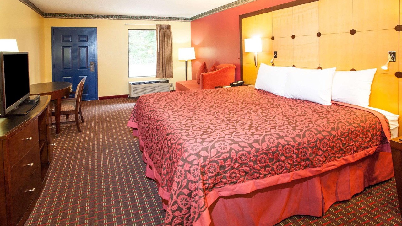 Photo of Bedroom in Covington