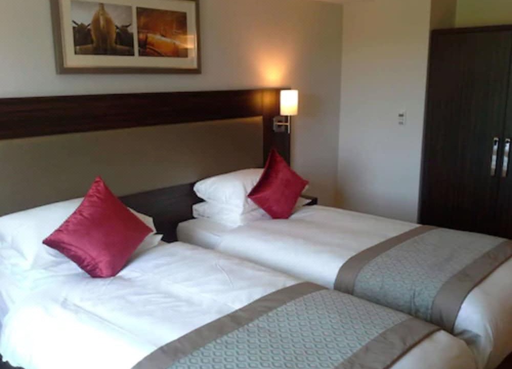 Photo of Others in Heston