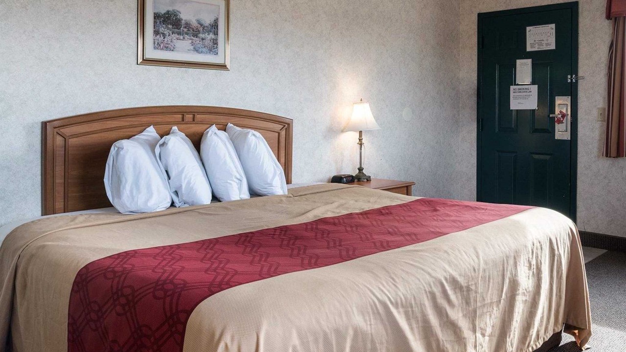 Photo of Bedroom in Canandaigua