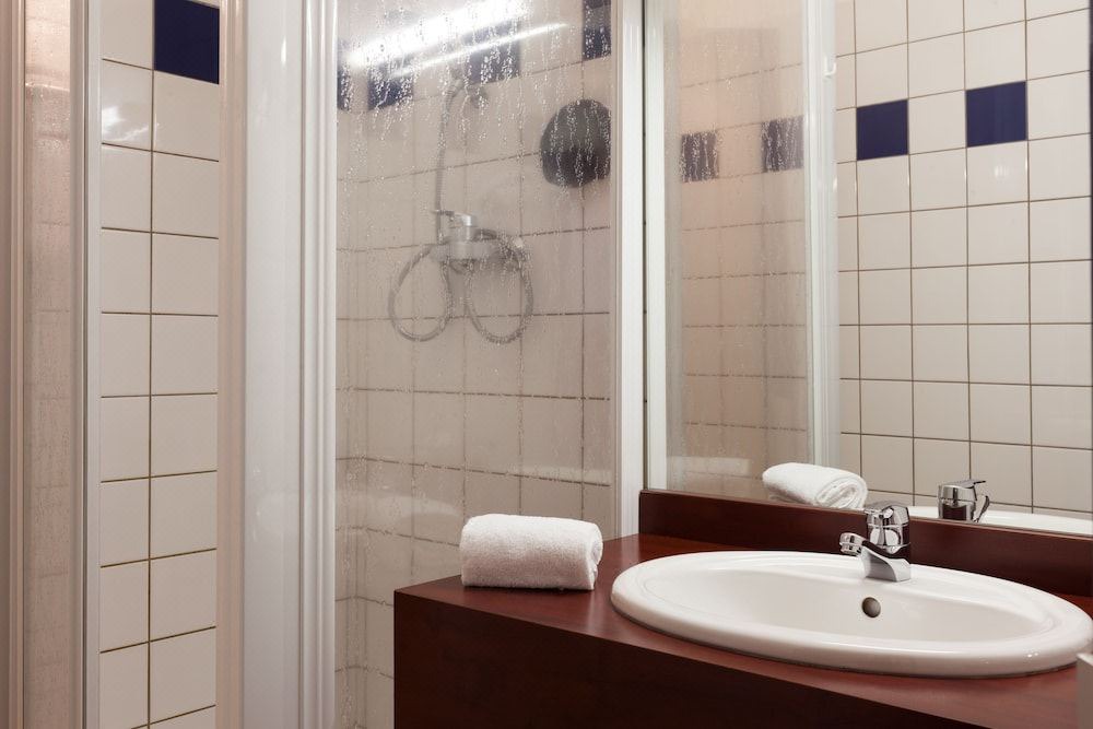 Photo of Bathroom in Vezin-le-Coquet