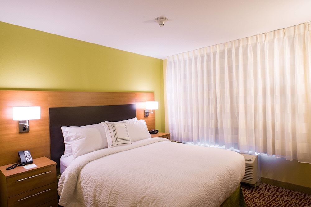 Photo of Bedroom in Roswell