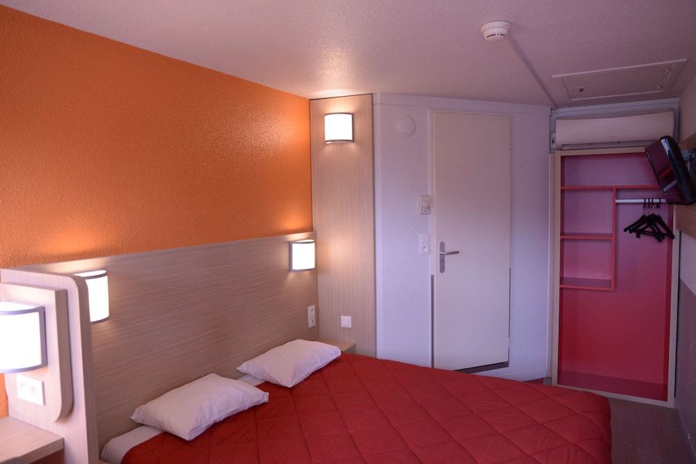 Photo of Bedroom in Balaruc-le-Vieux