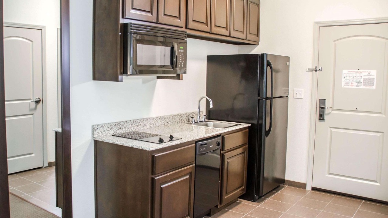 Photo of Kitchen in Center