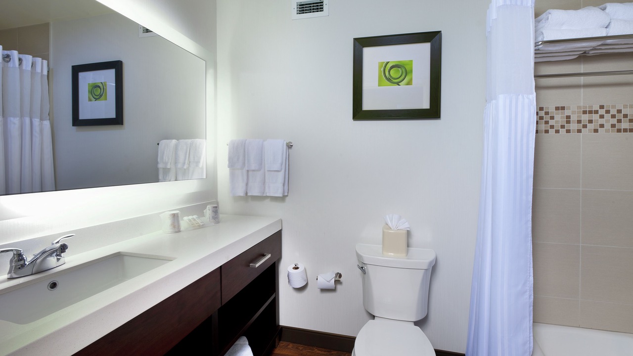 Photo of Bathroom in Downtown Pittsburgh