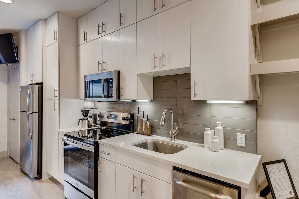 Photo of Kitchen in East Cesar Chavez
