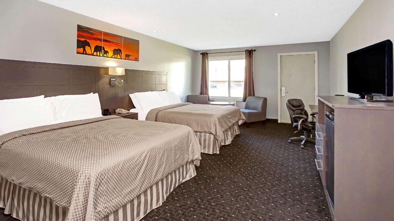 Photo of Bedroom in Gananoque