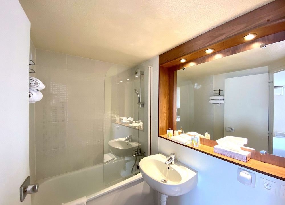 Photo of Bathroom in Amilly