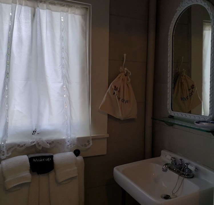 Photo of Bathroom in Smithville