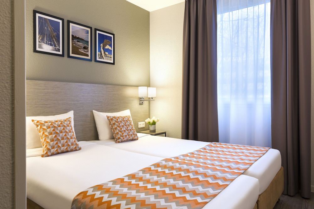 Photo of Bedroom in Antigone